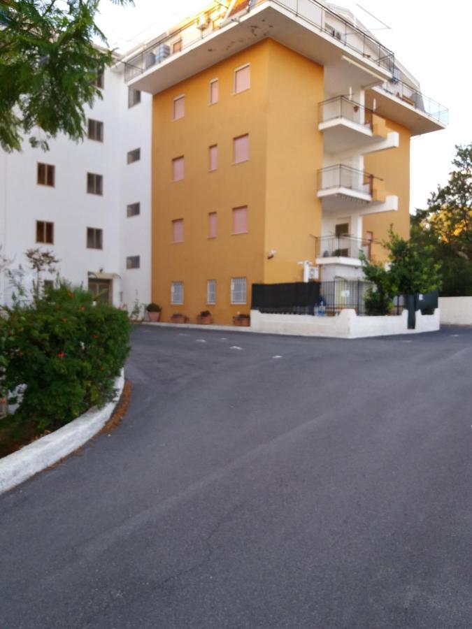 Levante Rooms Scalea Eksteriør billede