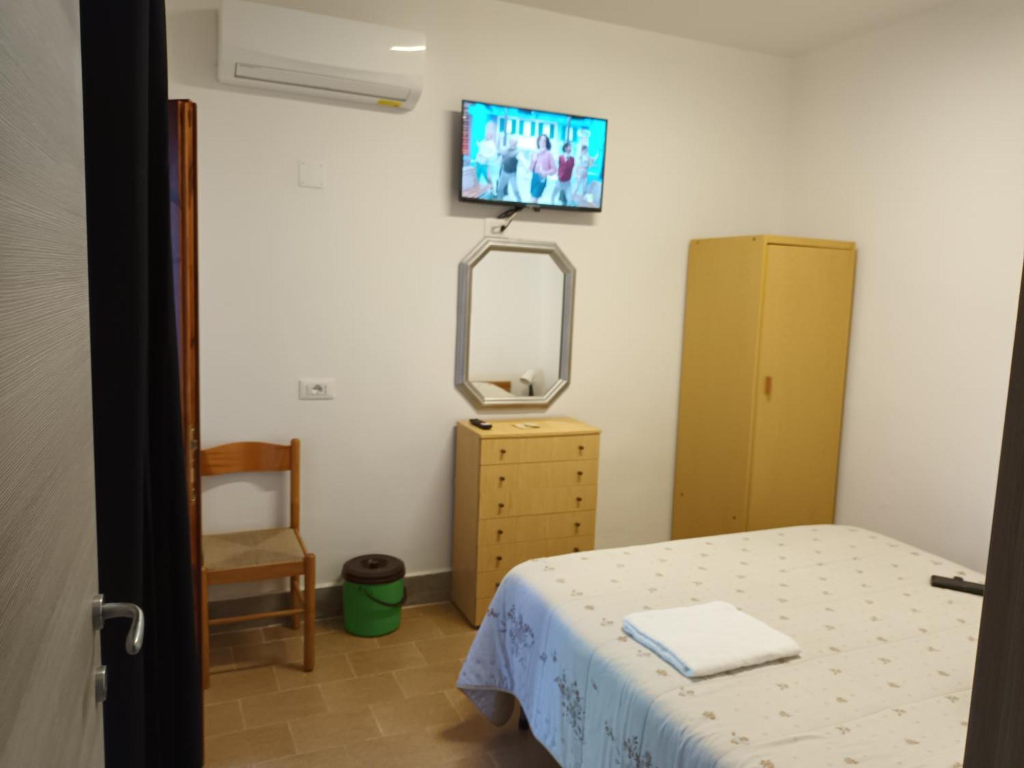 Levante Rooms Scalea Eksteriør billede