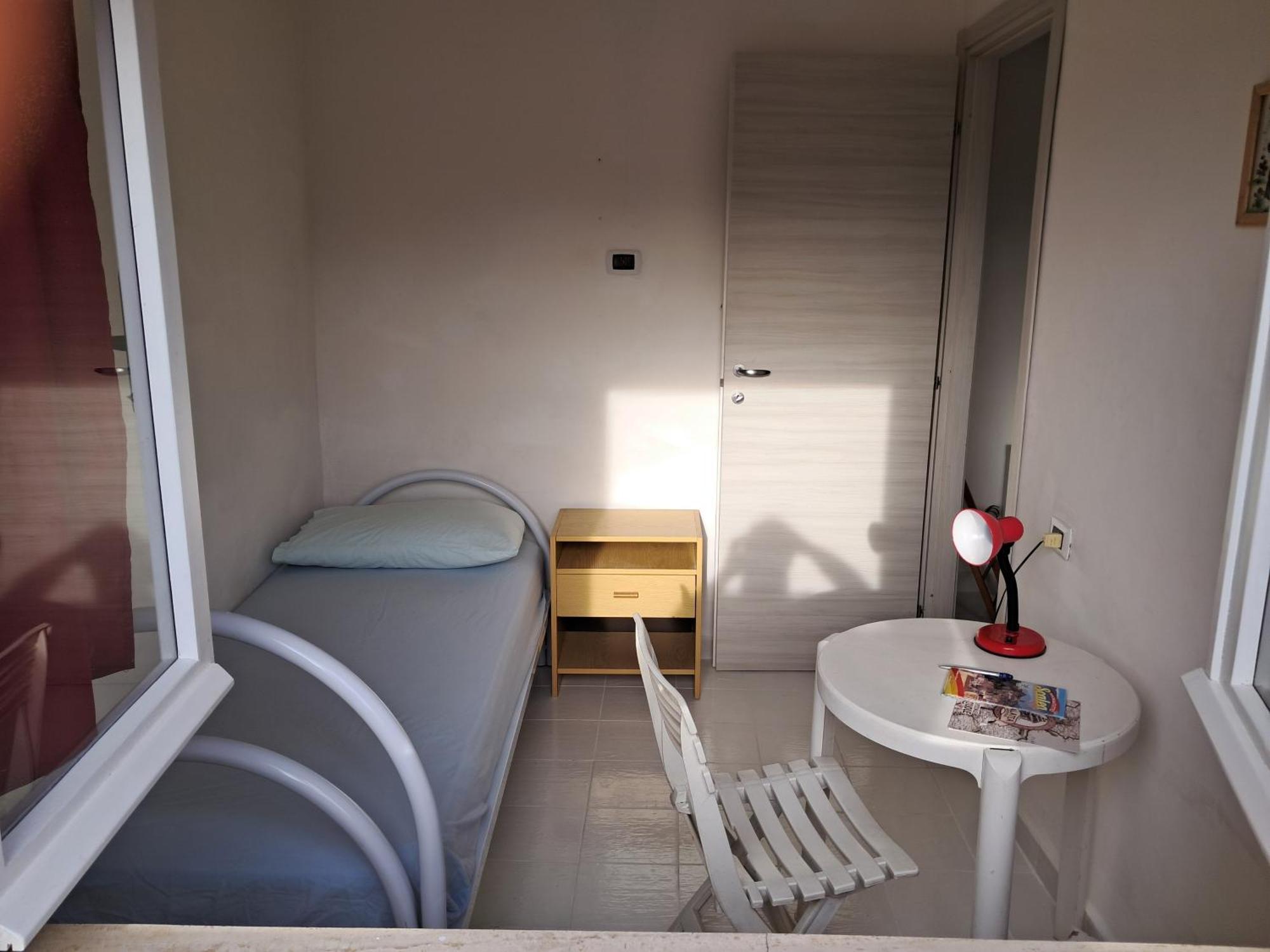 Levante Rooms Scalea Eksteriør billede