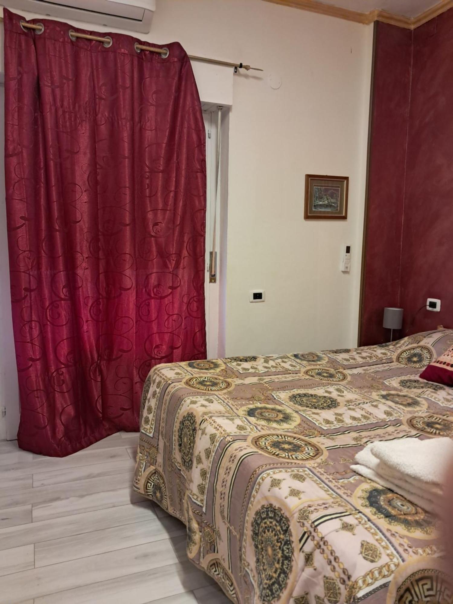 Levante Rooms Scalea Eksteriør billede